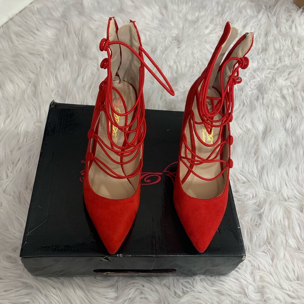 Fashion nova dianna red pumps